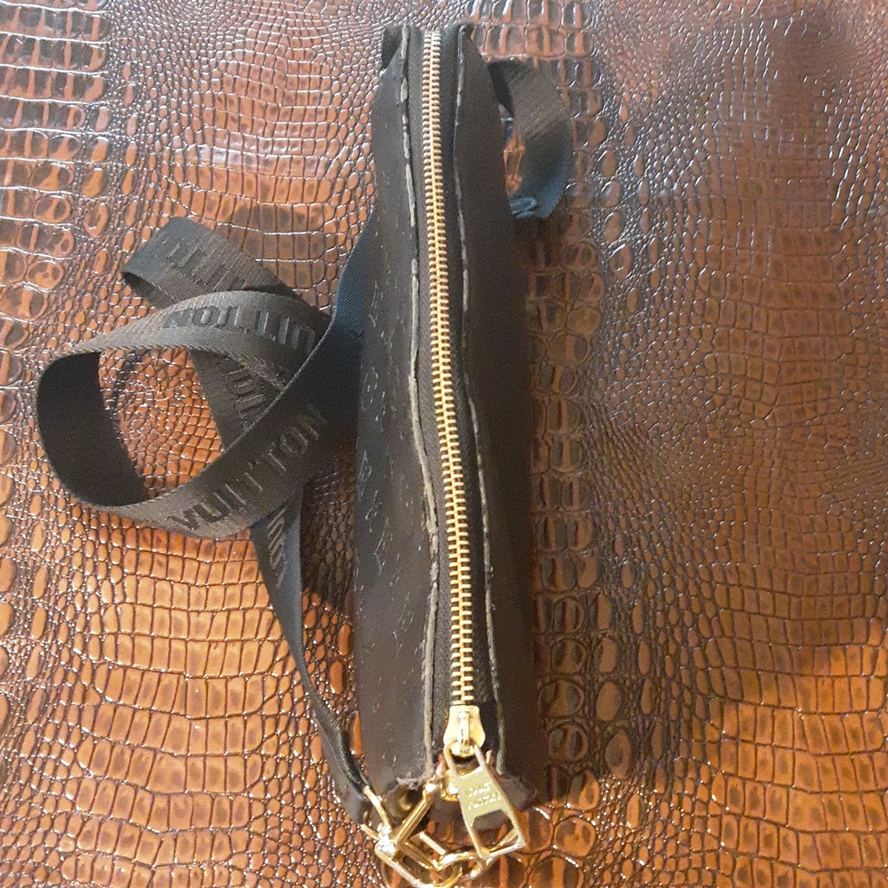 Louis Vuitton Black Embossed Monogram Shoulder Bag with Branded Strap - Picture 3 of 9